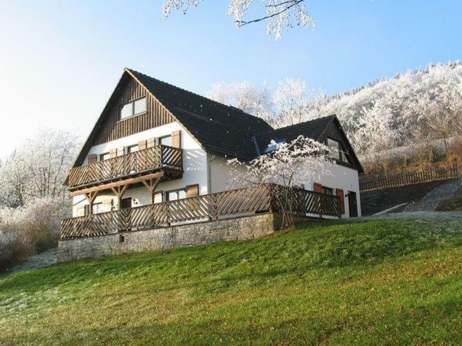 Nice Holiday Home Near Ski Area Medebach Exteriér fotografie